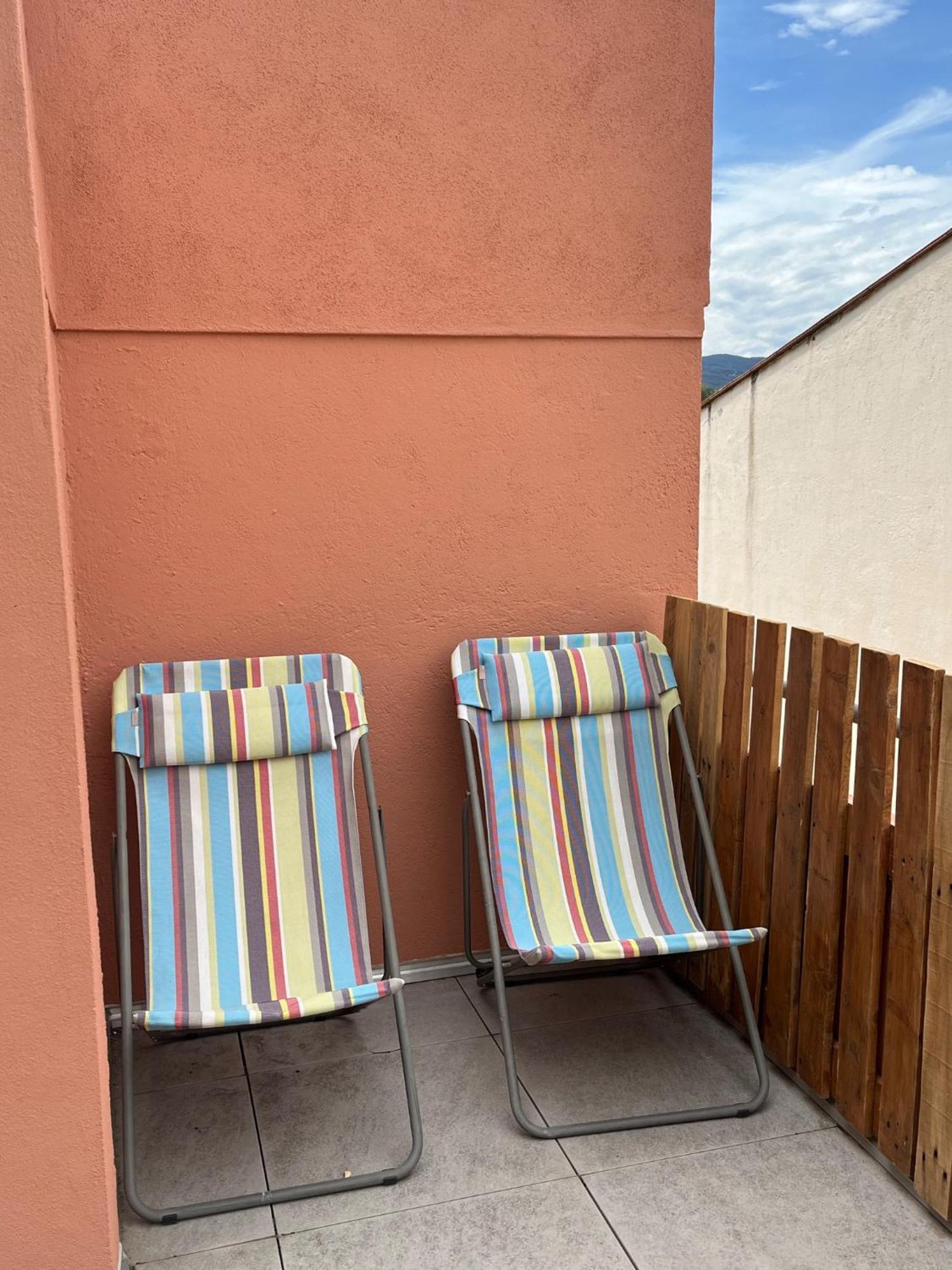 Au Coeur De Ville Avec Terrasse Céret Buitenkant foto